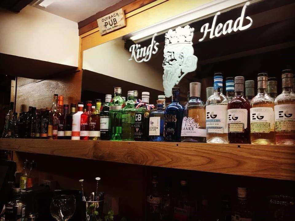 King'S Head Inn แลงเกนนิธ ภายนอก รูปภาพ