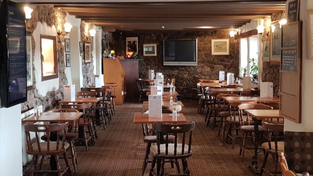 King'S Head Inn แลงเกนนิธ ภายนอก รูปภาพ